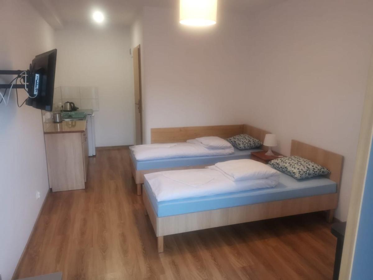 Noclegi Helvet Ustrzyki Dolne Exterior foto