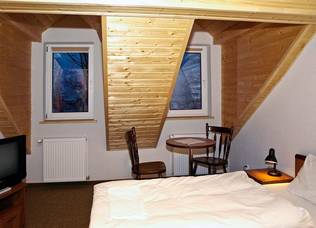 Noclegi Helvet Ustrzyki Dolne Zimmer foto