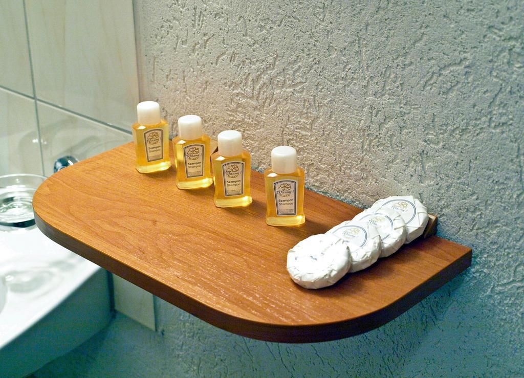 Noclegi Helvet Ustrzyki Dolne Zimmer foto